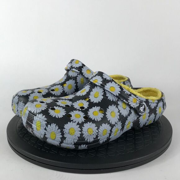 Crocs Classic Fur Lined Slip On Clogs Black/Yellow Flowers Women's Size 9 - Picture 1 of 12
